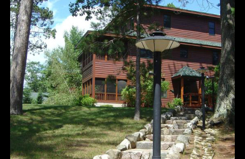 Exterior view of Chippewa Retreat Resort.