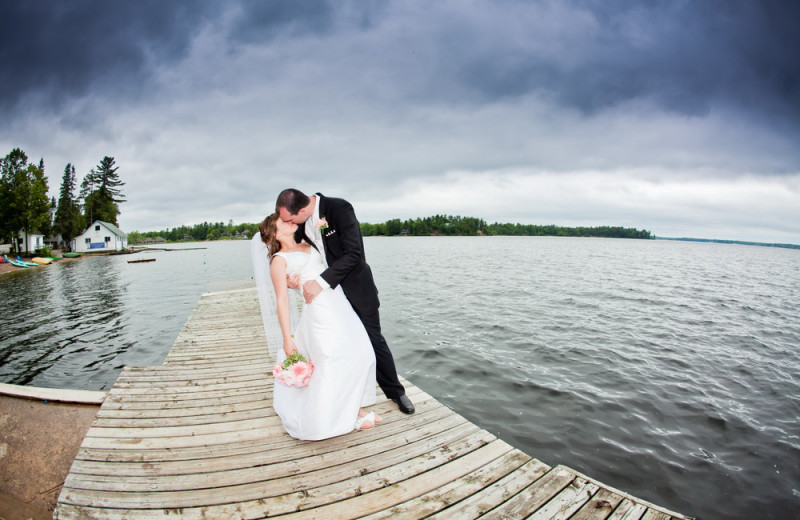 Wedding couple at Bayview Wildwood Resort.