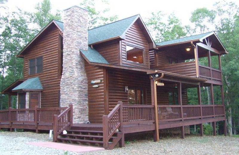 BEAUTIFUL MOUNTAIN HOME LOCATED BETWEEN BLUE RIDGE AND BLAIRSVILLE