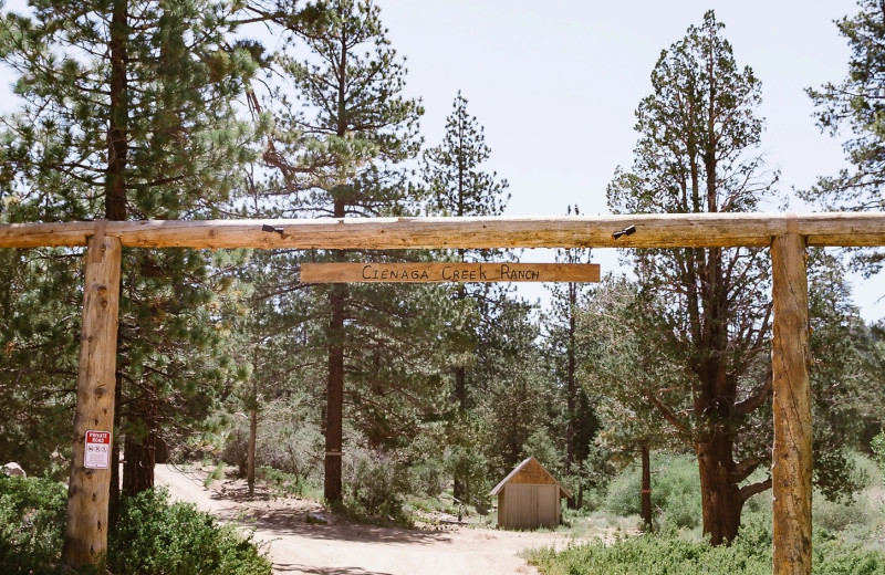 Welcome sign at Big Bear Lake Cabins @ Cienaga Creek Ranch.