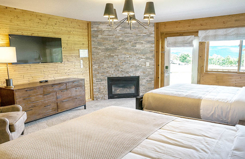 Guest room at Bristol Harbour.