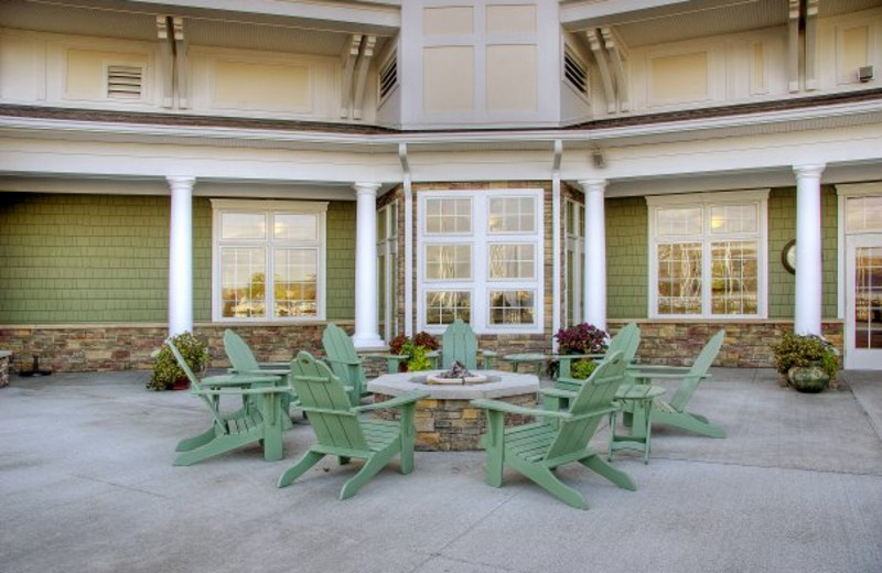 Sit and Relax at Harbor Hotel