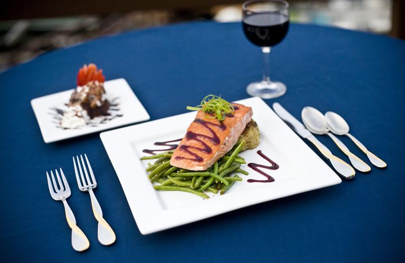 Dining at portsman's Cove Lodge.