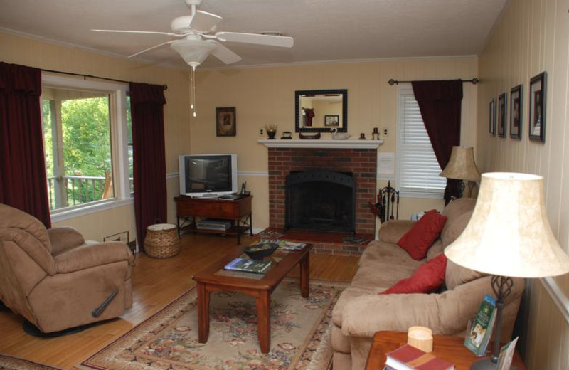 Cottage living room at Greenbrier River Retreat.