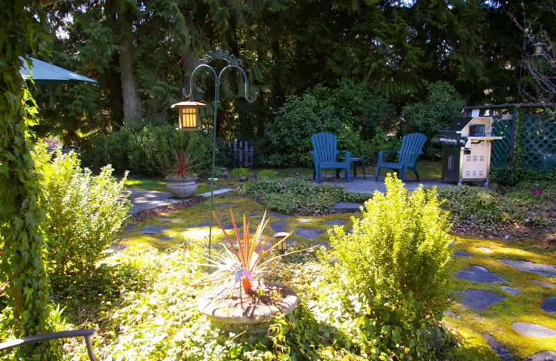 Guest house garden at Lost Mountain Lodge.