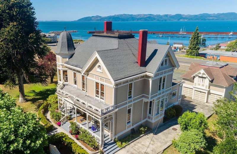 Exterior view of Benjamin Young Inn B 