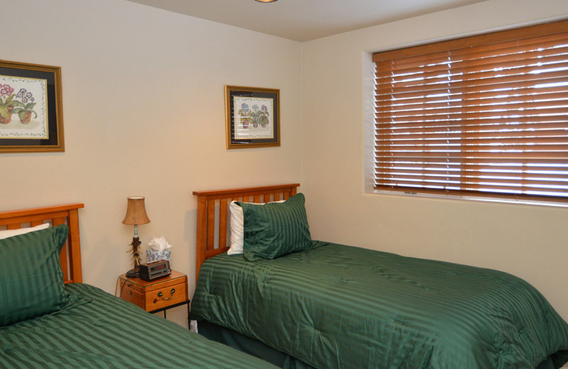 Rental bedroom at Frias Properties of Aspen - Alpenblick #13.