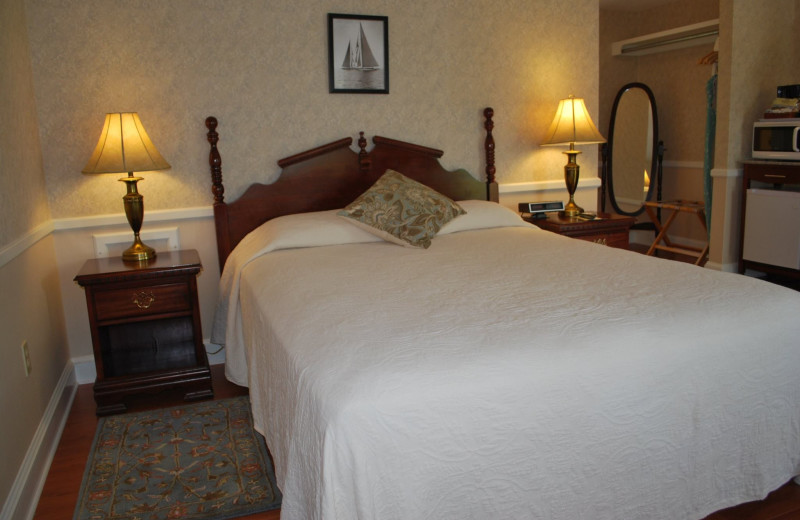 Guest room at Cedar Crest Inn.