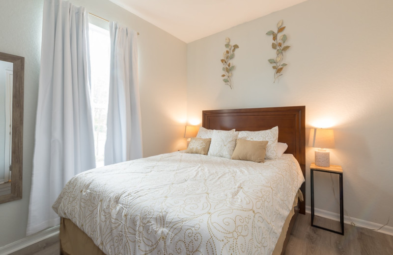 Guest room at Regal Palms Resort at Highlands Reserve.