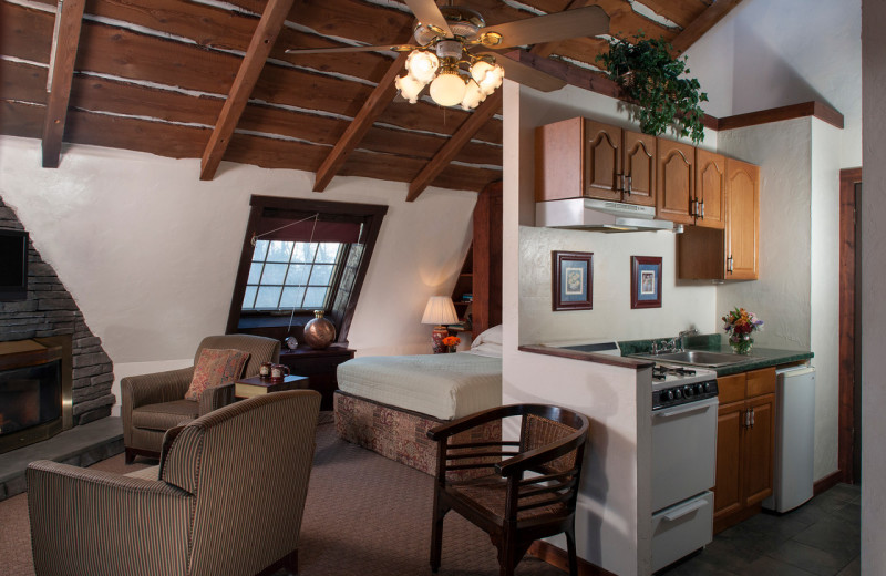 Guest room at Inn At Lake Joseph.