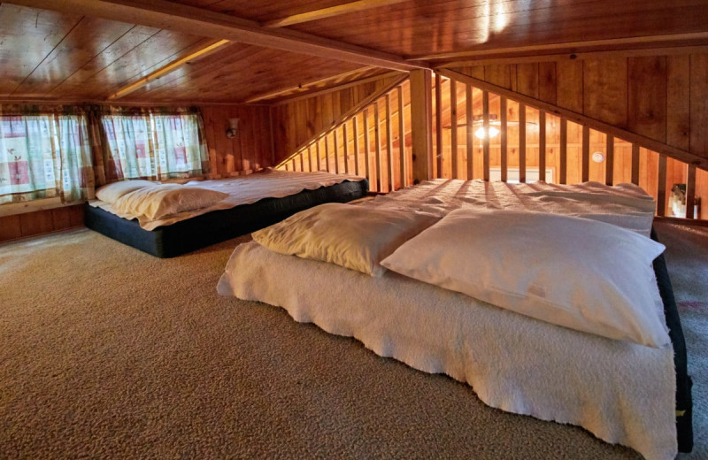 Cabin bedroom at Lone Star Jellystone.