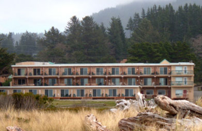 Exterior View of Inn of the Beachcomber