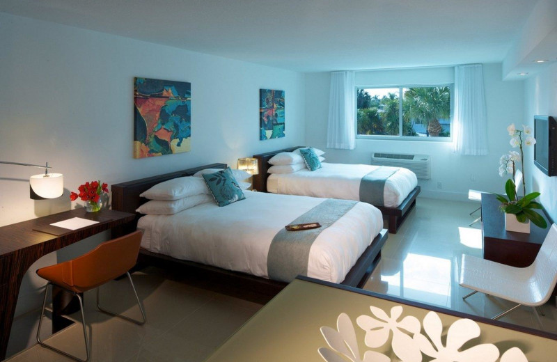 Guest room at Bal Harbour Quarzo Luxury Boutique Hotel.