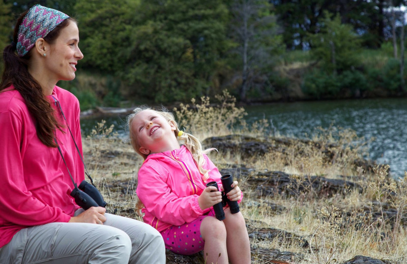 Mother daughter at Grizzly Jacks Grand Bear Resort.
