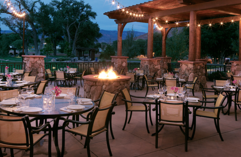 Patio Bonfire With Patio Furniture at Gateway Canyons Resort 