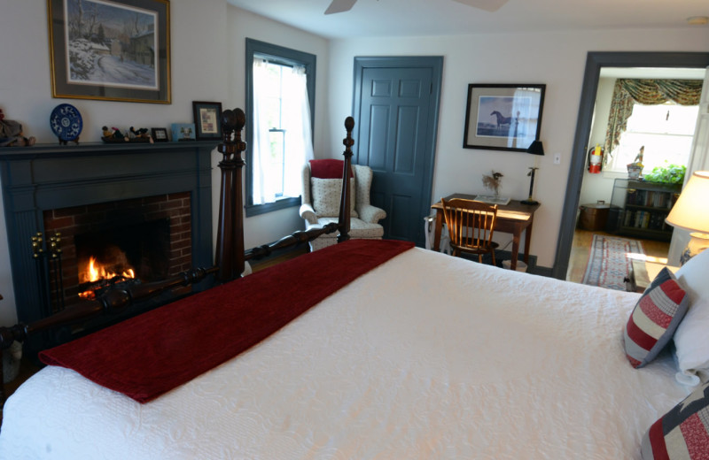 Guest room at Inn at Monticello.