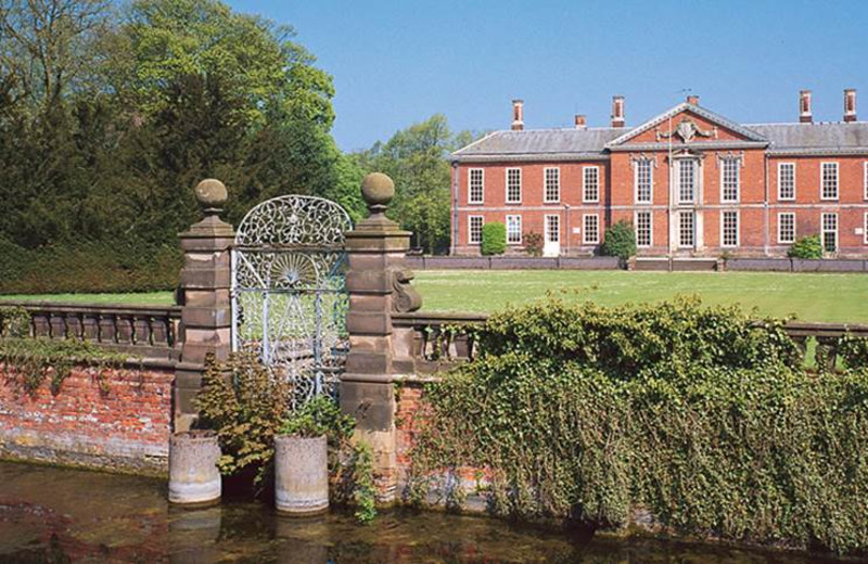 Exterior view of Bosworth Hall Hotel.