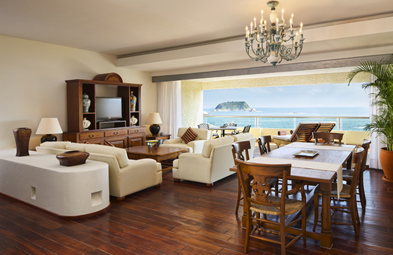 Guest room at Dreams Huatulco Resort & Spa.