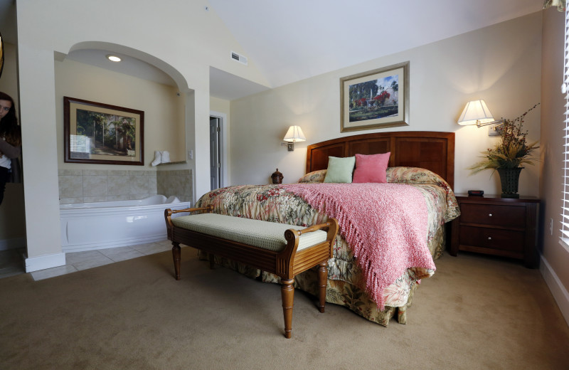 Guest room at King's Creek Plantation.