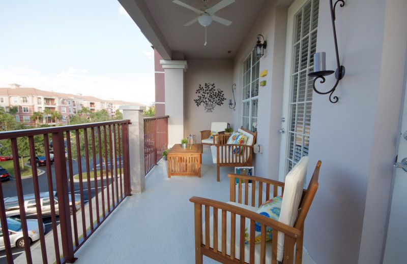 Guest porch at Orlando Luxury Escapes Vacation Rentals.