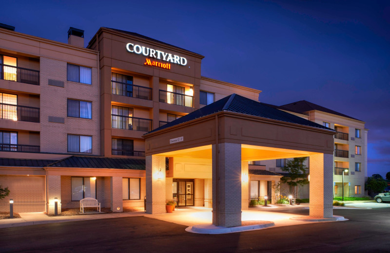 Exterior view of Courtyard by Marriott Detroit/ Novi.