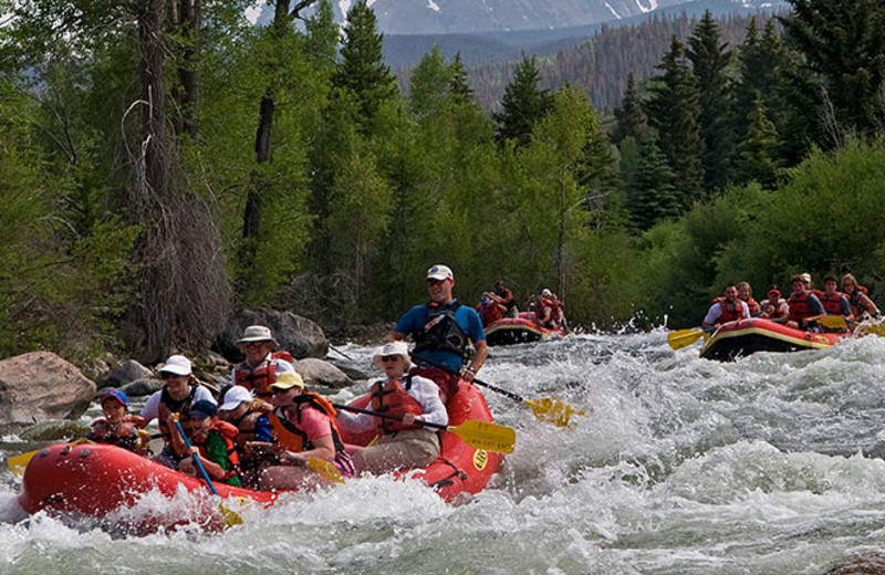 River rafting near Breckenridge Discount Lodging.