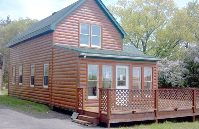 Cabin exterior at Deer Haven Acres.