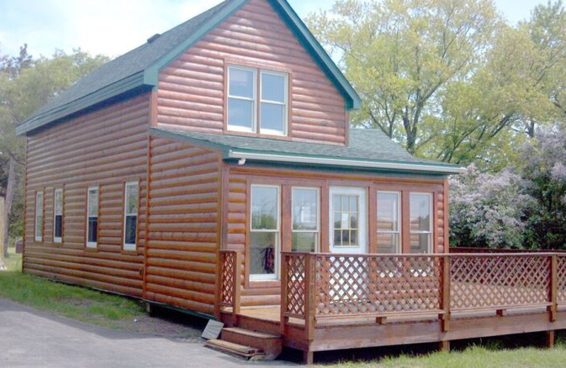 Cabin exterior at Deer Haven Acres.