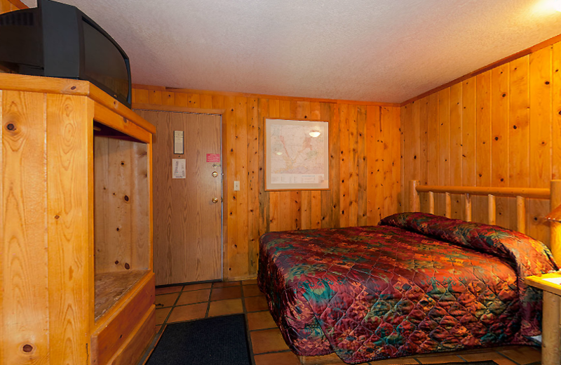 Guest room at Redstone Inn.