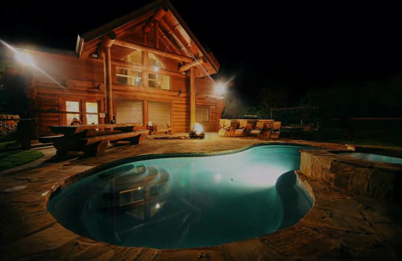 Outdoor pool at Log Country Cove.