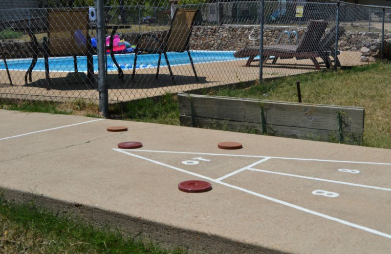 Shuffle board at Oak Ridge Resort.