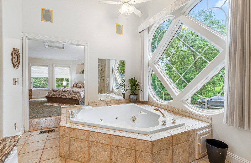 Cabin hot tub at Green Valley Resort.