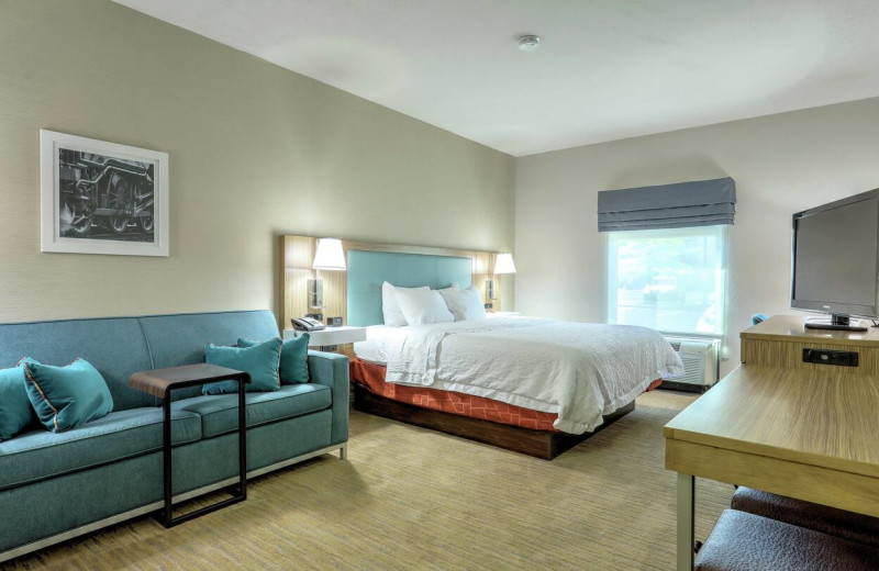 Guest room at Hampton Inn Batavia, NY.