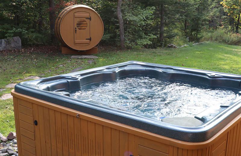 Chalet hot tub at Fiddler Lake Resort.