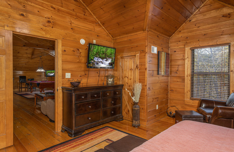 Bedroom at American Patriot Getaways - King of the Mountain.