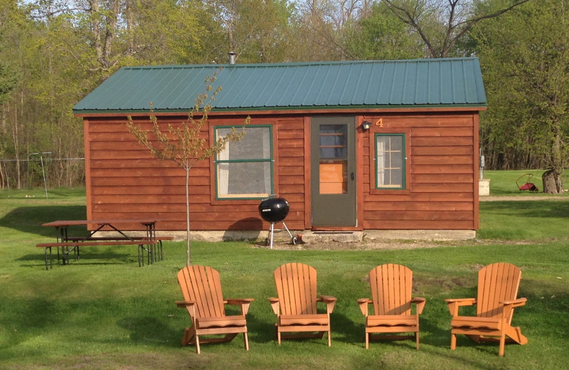 Cabin exterior at Sunset Bay Resort.