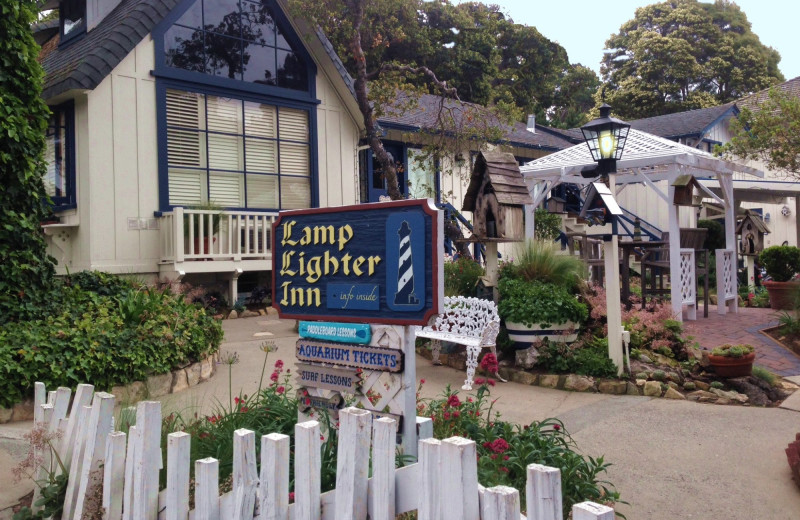 Exterior view of Lamp Lighter Inn & Sunset House Suites.