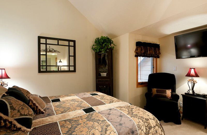 Guest bedroom at Park City Resort Properties.