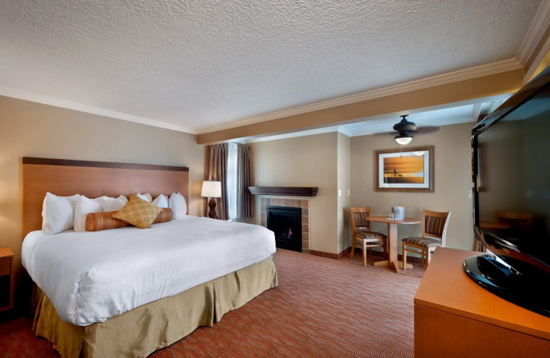 Guest room at Hallmark Resort in Cannon Beach.