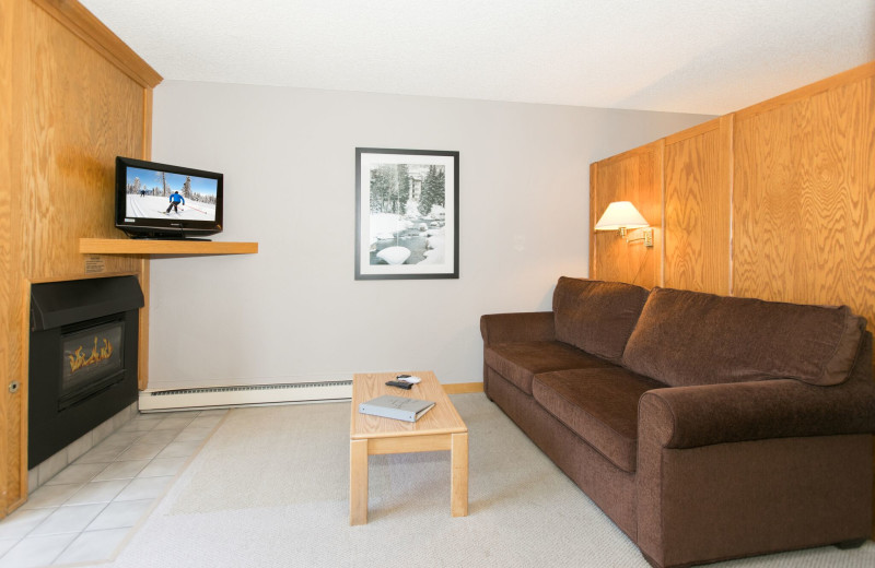 Guest living room at Lift House Lodge.