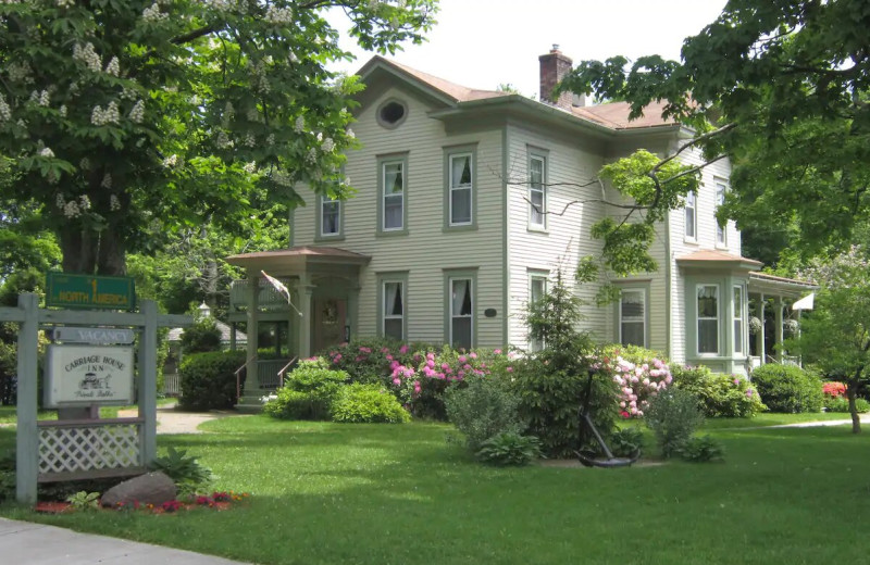 Exterior view of Carriage House Inn B 