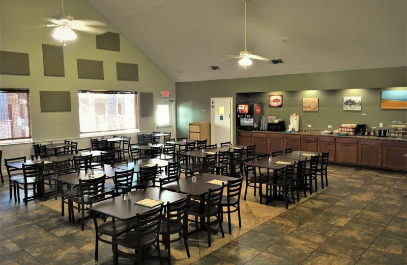 Breakfast room at Southern Oaks Inn.