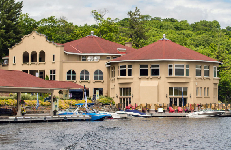 Golf at Port Cunnington Lodge & Resort.