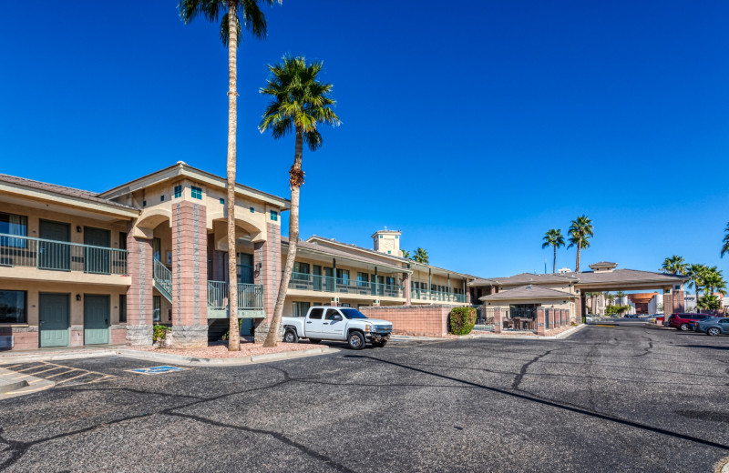 Exterior view of The Hotel Serene Phoenix/Glendale/Peoria.