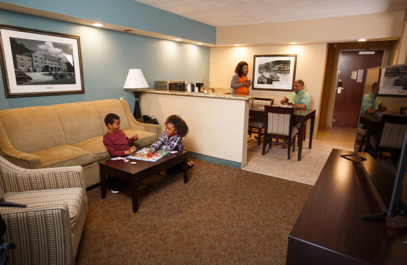 Guest room at Greystone Lodge at the Aquarium.