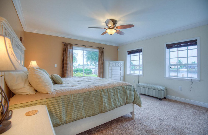 Rental bedroom at beachrentals.mobi. LLC.