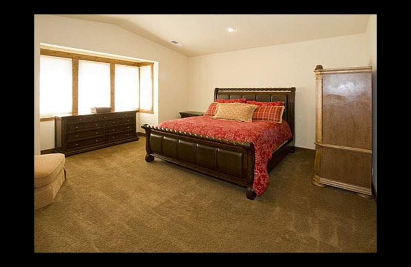 Vacation rental bedroom at Mammoth Property Reservations.