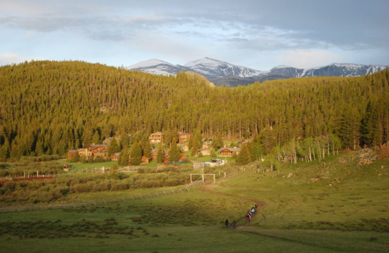 Exterior view of Paradise Guest Ranch.