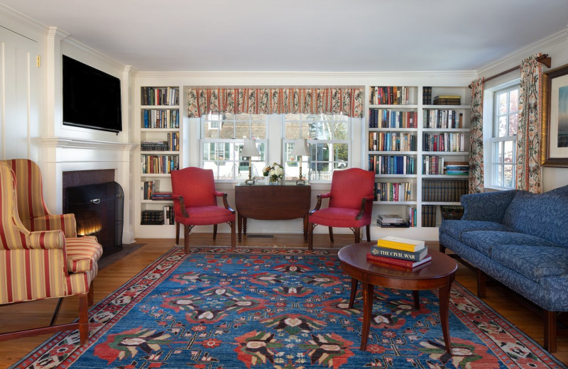 Living room at Griswold Inn.