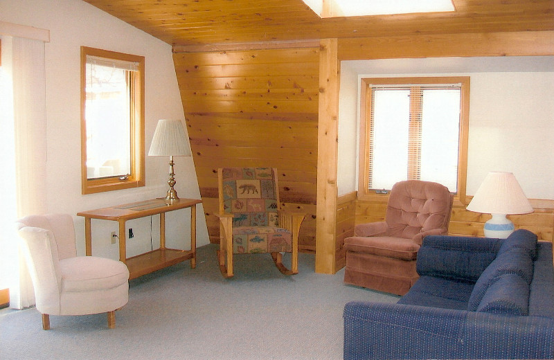 Cabin living room at Dickerson's Lake Florida Resort.